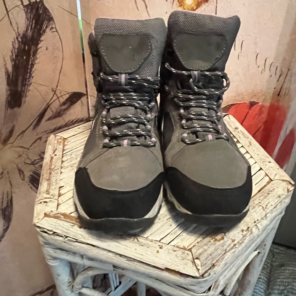 Adventure Ridge – women’s hiking boots – AVS – TEX